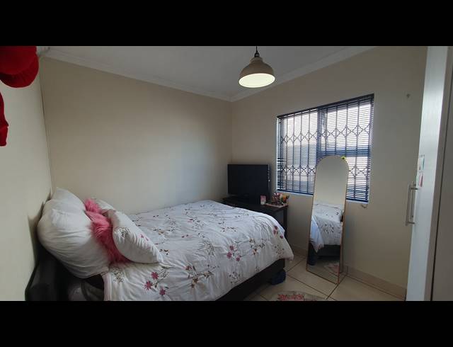 2 BEDROOM SECTIONAL TITLE FOR SALE IN MAYBERRY PARK